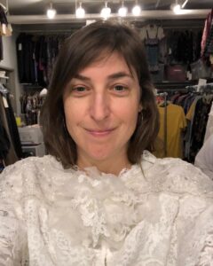 Actress Mayim Bialik HD Instagram Photos and Wallpapers June 2024