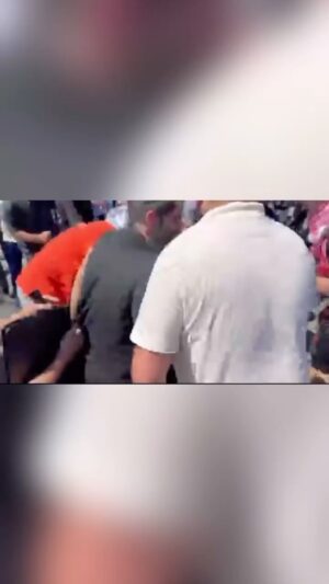 Mayim Bialik Instagram - Organized congregating at a Jewish place of worship with calls for violence to Jews.  This happened in Pico-Robertson yesterday, one of the most densely populated Jewish neighborhoods in Los Angeles. This is antisemtic. Protesting what’s happening in Israel by calling for violence to Jews at their place of worship is antisemitic. Period. We will not be intimidated. עם ישראל חי 🇮🇱 💪