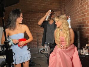 Mckenna Grace Instagram - Loser mv and song are out🩷

Thank you @david_bu @kellamusic :) And to the crew and my friends who made this video so special and so much fun to film💕💕