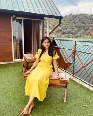 Meenakshi Dinesh Instagram - Just like that 🍋