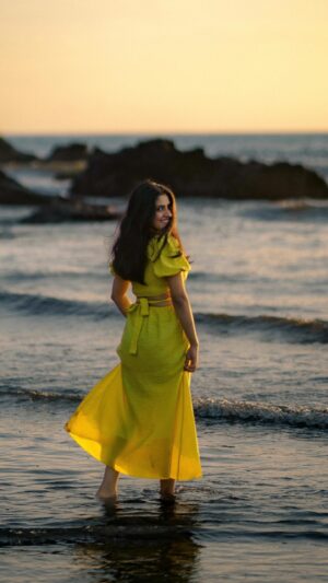 Meenakshi Dinesh Instagram - be kind, be better :)

Captured by @sour__v