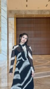 Actress Meganne Young HD Instagram Photos and Wallpapers June 2024