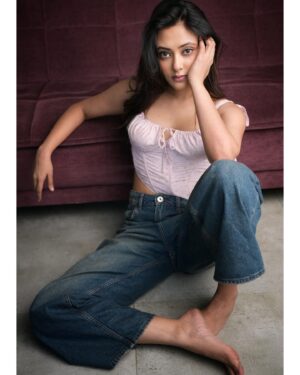Megha Chowdhury Instagram - Just wanna be a flower 
with @adityalalla x #stormworkshop