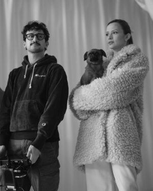 Mehdi Kerkouche Instagram - IT’S BEEN A WEEK 🫶🏻
Merci pour vos retours de 🔥 sur LE TEMPS FERA LES CHOSES 
Qui n’a pas vu le clip !!!!??? Go on YouTube now ! 
Merci @virgile.guinard 📸
On me dit dans l’oreillette qu’un making of arrive soon… 🫣😏
@angele_vl @sylviefarr @justinecuy 🫶🏻