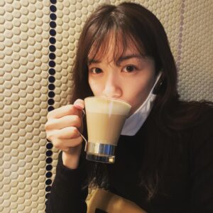 Mei Nagano Instagram - ・
ゆったりする時間も大事だのぉ…☺︎
寒いから暖かくしてくださいね。