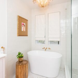 Melanie Paxson Instagram - The perfect bathroom doesn’t exi- 
🙊…yes it does! Thanks to everyone that made this dream of a space come to life 💭 

📸:Photography by @rutasmithphoto for @chdmag
.
.
.
#melaniepaxson #melanie #disneyactress #acting #actress #disney #movieseries #disneydescendants #descendantsfour #home #homeinspo #inspiration #homedecor #design #interiordesign #summer #family #familyhome
