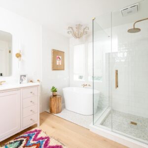 Melanie Paxson Instagram - The perfect bathroom doesn’t exi- 
🙊…yes it does! Thanks to everyone that made this dream of a space come to life 💭 

📸:Photography by @rutasmithphoto for @chdmag
.
.
.
#melaniepaxson #melanie #disneyactress #acting #actress #disney #movieseries #disneydescendants #descendantsfour #home #homeinspo #inspiration #homedecor #design #interiordesign #summer #family #familyhome