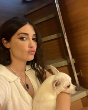 Melike İpek Yalova Instagram - “Mirroring”
💕