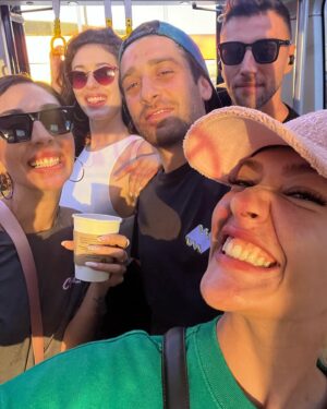 Melisa Döngel Instagram - ÇOK SEVİYORUM 🤍 

AŞK TAKTİKLERİ 2 🫶🏻 

@netflixturkiye ❤️