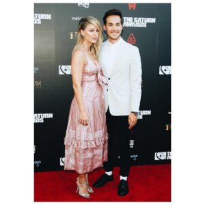 Melissa Benoist Instagram - Thanks to the @saturnawards for giving @supergirlcw Best Superhero TV show 💫 so proud of all the hard work our amazing cast, crew and writers put into our show week after week!