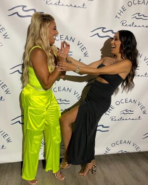 Melissa Gorga Instagram - Back to my roots❤️ Had the best time with @daniellecabralofficial 👯‍♀️ DO NOT miss tonight's episode of #rhonj it's a great one! And then I'm live with @bravoandy on @bravowwhl !