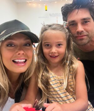 Melissa Ordway Instagram - Back to school 🍎 

Not sure how Olivia is already in 3rd grade and Sophie is in 1st…. They are growing up way too fast! 😭 tears were shed today, but only by me. Thankful for a sweet school and sweet teachers that our girls absolutely love! ❤️