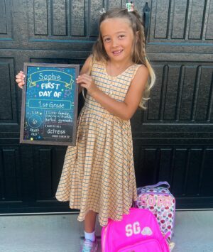 Melissa Ordway Instagram - Back to school 🍎 

Not sure how Olivia is already in 3rd grade and Sophie is in 1st…. They are growing up way too fast! 😭 tears were shed today, but only by me. Thankful for a sweet school and sweet teachers that our girls absolutely love! ❤️