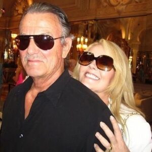 Melody Thomas Scott Instagram - #nationalsunglassesday We were cool before this day existed!...I think...!
😍😎👌🏼👍🏼🕶🕶🕶🆒🆒😎😍