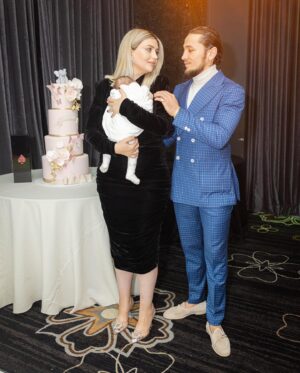 Melsik Baghdasaryan Instagram - Welcome baby MALENA 👼❤️ #40days 
May God bless you. Love and Happiness 🙏🏻
#Երանի սրտիս որ Ձեզ սիրումա