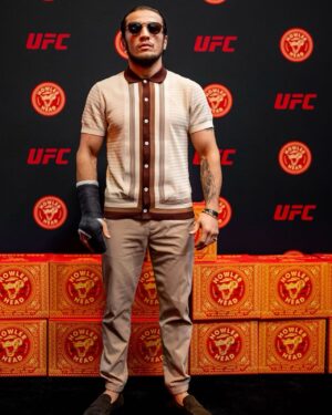 Melsik Baghdasaryan Instagram - Proud to be a part @ufc ✊🏻Future is bright🔥 @danawhite  @howlerheadwhiskey 👌🏻