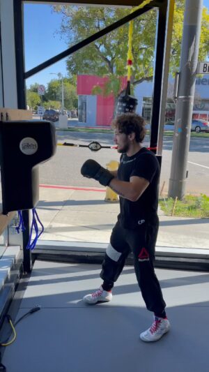 Melsik Baghdasaryan Instagram - Hitting like a heavyweight 🦾
Fight news coming soon ✊🏻