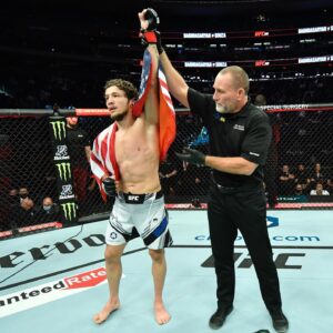 Melsik Baghdasaryan Instagram - 𝐈𝐭𝐬 𝐎𝐟𝐟𝐢𝐜𝐢𝐚𝐥.  #UFC284 Feb11, 2023 
Perth, Australia 👌🏻🇦🇲 🇺🇸