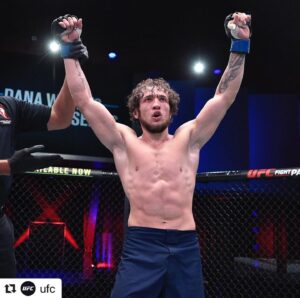Melsik Baghdasaryan Instagram - We won tonight ! @ufc