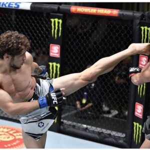 Melsik Baghdasaryan Instagram - Tko win tonight
 #ArmenianPride 🇦🇲x🇺🇸