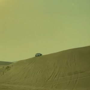 Melyssa Pinto Instagram - Publi. Nuestro último día en Abu Dhabi no ha podido ser mejor. Una de las mejores experiencias que hemos vivido en estos días sin duda. Volando el desierto en jeep, viendo uno de los atardeceres más bonitos que he visto en mi vida y disfrutando de espectáculos locales con una cena deliciosa en el campamento de @desertrosetourism Gracias por tanto, volveremos 🤍 @visitabudhabi #InAbuDhabi