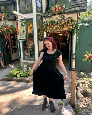 Meredith Stepien Instagram - Another great Ren Faire!! Only thing missing was @tracilacie 🌻❤️