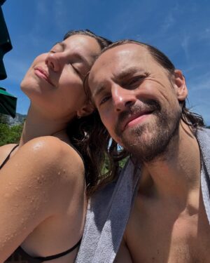 Metin Akdülger Instagram - From Altausse with Love 💚🦢🌿🥦☕️❤️