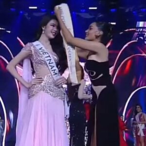 Metinee Kingpayome Instagram - 👏Congrats 2nd Runner Up - Miss International Queen 2024 🇻🇳 NGUYEN TUONG SAN ขอแสดงความยินดีกับ @tuogsann จากประเทศเวียดนาม 🏆 ลูกศิษย์ Muse by Metinee Student 
.
👏ทาง Muse by Metinee รู้สึกดีใจมากที่ Tuong San เลือกมาเรียนเพิ่มประสบการณ์ที่ MUSE เพื่อฝึกการเดินแบบประกวดและทักษะการโชว์แสดงจุดเด่นบนเวทีเพื่อให้การประกวดครั้งนี้สมบูรณ์แบบยิ่งขึ้น
.
🥰Muse by Metinee is honored that Troung San chose Muse by Metinee to sharpen her beauty queen stage performance and runway skills with us.
.
@tuogsann สร้างความภาคภูมิใจให้กับประเทศเวียดนามและโชว์ให้ทั่วโลกได้เห็นความสามารถ และได้ใจแฟนคลับชาวไทยเพิ่มขึ้นมากมาย 👏
.
'The Force of Transformation 👑'
ทีมครู MUSE ขอให้น้องประสบความสำเร็จและเราเป็นกำลังใจให้น้องเสมอค่ะ 
.
#MIQ2024
#Missinternationalqueen 
#TheForceofTransformation 
#Worldequality #Trans #transwoman #beautyqueencoach #beautyqueen #runwaycoach #runway #Catwalk #Catwalkcoach #stageperformancecoach #stageperformance #transgenderbeautyqueen #transbeautyqueen #transgenderbeautypageant