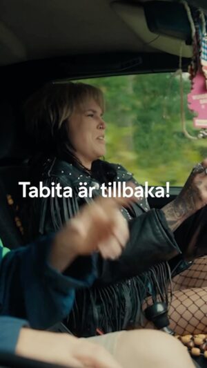 Mia Skäringer Instagram - Vilken är din go-to låt du spelar i bilen?