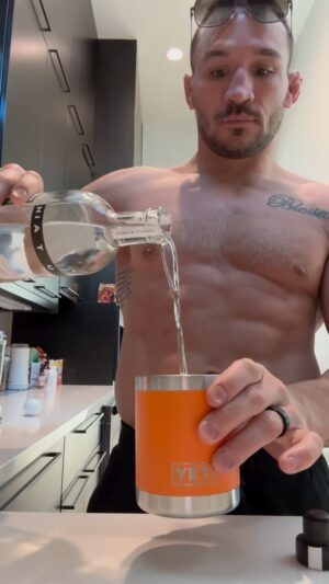 Michael Chandler Instagram - Welp… back #onhiatus
-
@hiatustequila