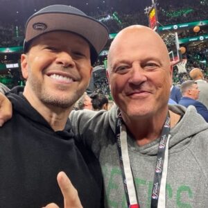 Michael Chiklis Instagram - Amazing trip to NYC and Boston this week! A little bit of business and a whole lot of pleasure! #grateful