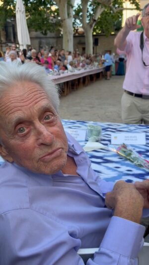 Michael Douglas Instagram - A village celebration for people turning 80! 🇪🇸