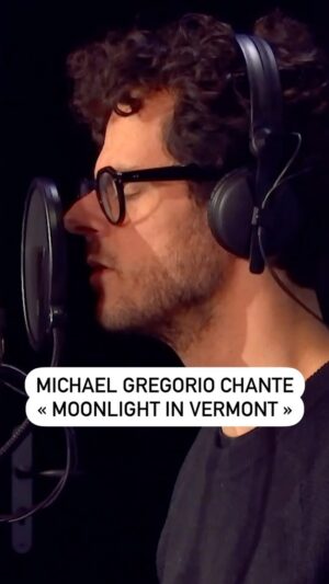 Michaël Grégorio Instagram - 🎶@_michaelgregorio_ propose sa version de « Moonlight in Vermont », un classique du jazz américain, en live dans #RTLBonsoir !, avec @julsellier, @marioncalais et @cyprien.cini et @stevenbellery.
.
#michaelgregorio #music #radio #onair #replay #jazz