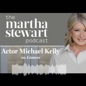 Michael Kelly Instagram - Ok so hanging with neighbor, fellow #DirtNerd , and Queen @marthastewart48 was EVERYTHING I had hoped it would be!!!
Kitchen table chatting on her podcast about everything from life to @lionesspplus 
@morganfreeman to @jillwagner 
Thank you @marthastewart you are a gem of a host!!!
#bedford
