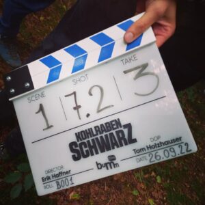 Michael Kessler Instagram - Drehstart #kohlrabenschwarz #paramountplus