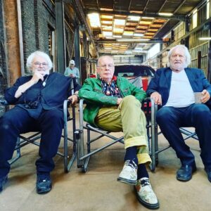 Michael Kessler Instagram - Welche Ehre! Die Macher von #mantamanta, am Set von #mantamanta2, v.l.n.r. Roland Willaert (Kamera), Wolfgang Büldt (Regie), Peter Zenk (Produzent)