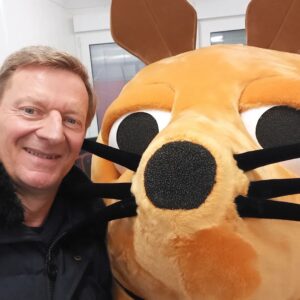 Michael Kessler Instagram - Schönen #3advent und Grüße von der @diemaus #wdr