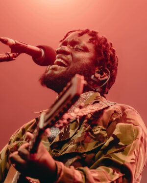 Michael Kiwanuka Instagram - Thank you, @montreuxjazzfestival.

📸: @maxseezy