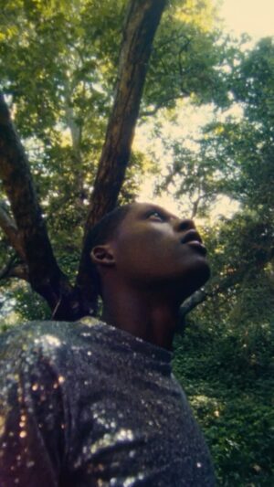 Michael Kiwanuka Instagram - Floating Parade. Official Video. Tomorrow, 6PM BST.