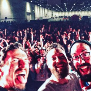 Michael Traynor Instagram - The #GroupHug continues, #WSCLondon!! #AfterParty!
✨💀✨
Thank you to all the Fans/Friends/Volunteers for being wildly epic and welcoming! Until the next celebration!
@walkrstalkrcon @thewalkingdead @skyboundent @rossmarquand @iamnickfloyd @amctalkingdead @amcthewalkingdead