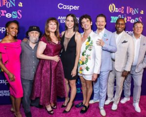 Michael Urie Instagram - An opening night red carpet filled with royalty 👑 #MattressMusical
