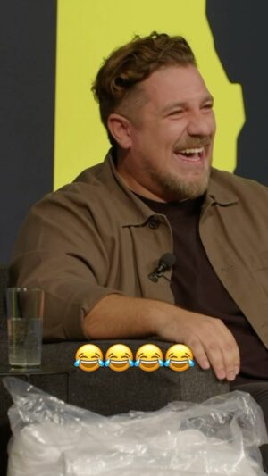 Michal Holán Instagram - @michal.holanos je snem každé ženy, která miluje turecké telenovely😂

Celý díl talkshow najdete na mém Youtube Tomáš Magnusek☺️

#talkshow #telenovela #dabing #michal #holan #turecko