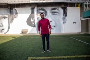 Michel Bastos Instagram - No nosso último dia de aula antes do recesso, nosso dia foi especial por aqui: recebemos o atleta e comentarista @michelbastos! Foi uma troca de carinho e admiração com nossos alunos, que se inspiram em figuras como o Michel, que mostram que dedicação e o amor pelo que se faz são fundamentais para alcançar nossos sonhos. Agradecemos profundamente ao Michel Bastos por dedicar seu tempo e carinho a todos nós! A jornada do Instituto Neymar Jr. é feita de momentos como esse, onde a união e a inspiração se encontram para transformar vidas. 💚💛

On our last day of school before recess, our day was special here: we welcomed the athlete and commentator @michelbastos! It was an exchange of affection and admiration with our students, who are inspired by figures like Michel, who show that dedication and love for what we do are fundamental to achieving our dreams. We deeply thank Michel Bastos for dedicating his time and care to all of us! The Instituto Neymar Jr.’s  journey is made up of moments like this, where unity and inspiration meet to transform lives. 💚💛

#institutoneymarjr #neymarjr #projetosocial