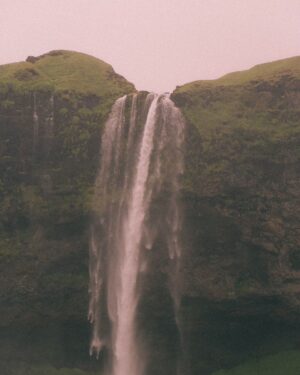 Michel Duval Instagram - Y si… se viene tremendo spam de Islandia 🇮🇸