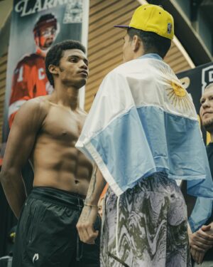 Michel Rivera Instagram - I make the weight perfect 139.2 tomorrow is the war 🇩🇴🇩🇴🇺🇸🏟️ let’s go focus on @daznboxing @salita_promotions God timing is so perfect 🍿🎥🦋🐝

Di el  peso perfecto 139,2 mañana es la guerra 🇩🇴🇩🇴🇺🇸🏟️ vamos a centrarnos en @daznboxing @salita_promotions El tiempo de Dios es tan perfecto 🍿🎥🦋🐝