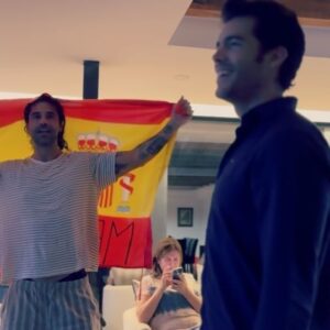 Michelle Renaud Instagram - Olé !!🇪🇸👏🏻 🎾⚽️