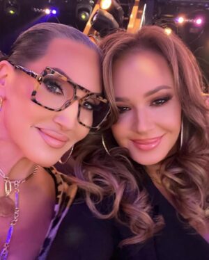 Michelle Visage Instagram - Best friends. Over the years, especially as we are lucky enough to get older, our friendship circles get smaller for many reasons. The ones that matter, stick by your side no matter what. Those are the true blues. Those are the ones that you know - no matter what - they’ve got you. That is my @leahremini. It’s been 22 years and counting and it was love at first sight. Today is her birthday, so join me in showering my best friend with love!!! I LOVE YOU LEELEE