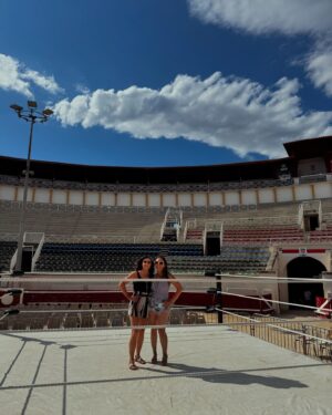 Mickie James Instagram - "Where to miss?" -- "To the stars✨"

@serenadeeb @abccatch 

#titanic