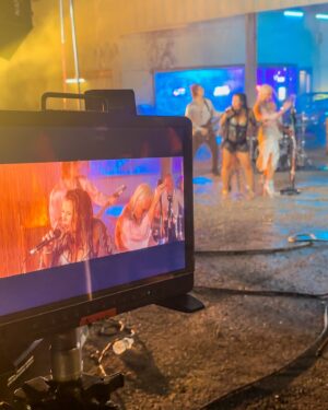 Mickie James Instagram - Sneak Peak Sunday 👀 @goldylocksrocks 🤘🎸

#newmusic #fyp #musicvideo #sunday