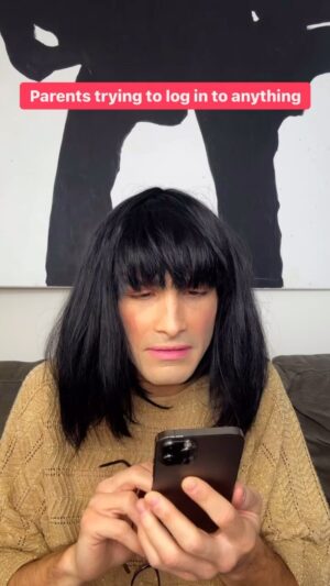 Micky Shiloah Instagram - Donna tries to log in to her email and calls her daughter Diane for help. Parents trying to log in to anything.

Thank you @trujeanbutler for EarthLink 💁🏻‍♀️ 

#parents #parentsbelike #moms #momsbelike #technologyproblems #technology #newyorkers #sketchcomedy #funny #snl #keyandpeele #marriedlife #momlife #mom #newyorkitalian #family #familyproblems